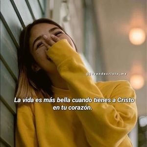 Meet your Posher, Daniela